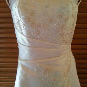 David's Bridal Cream Embellished Ruched Wedding Dress